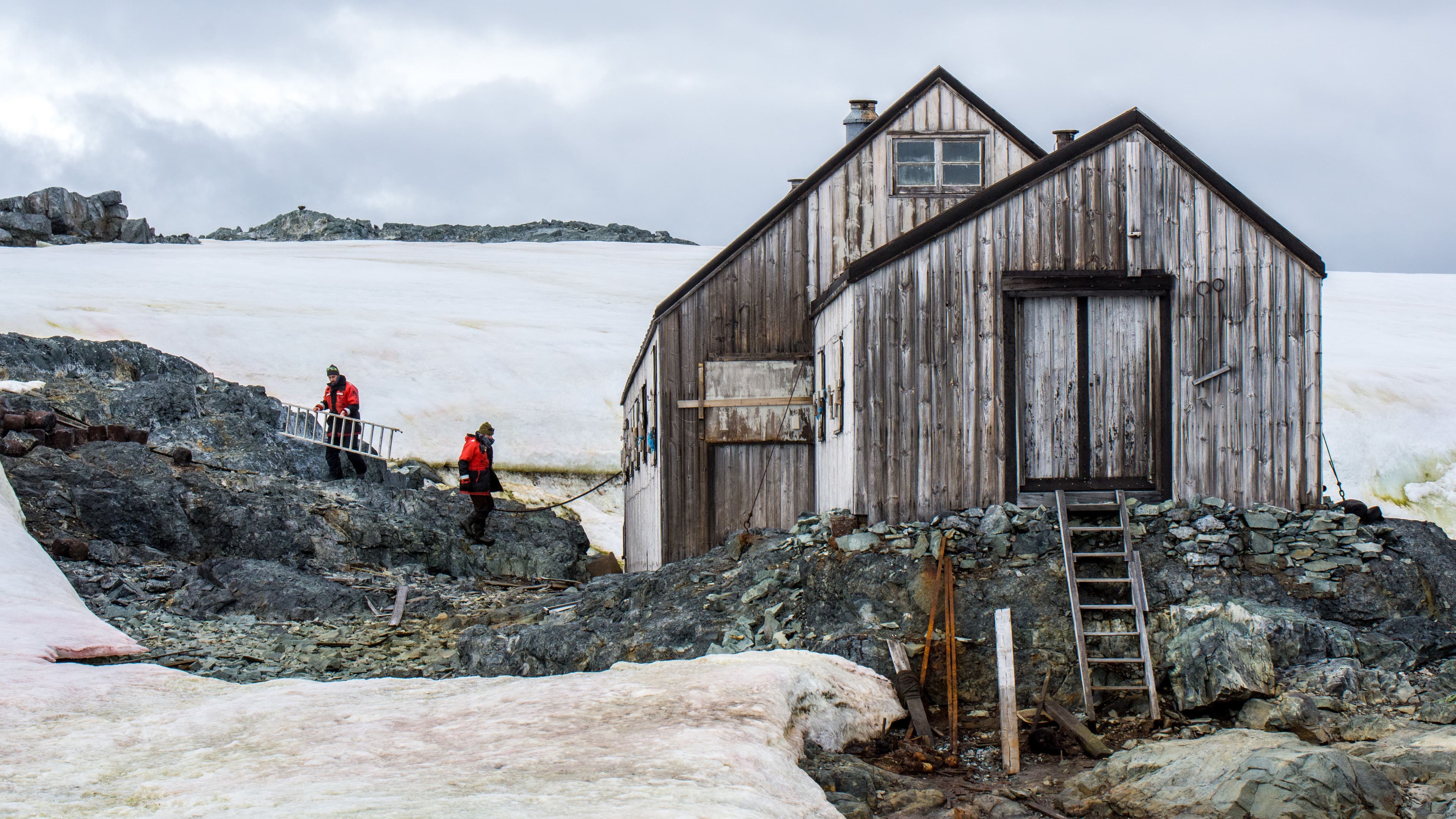 Legendary Destinations - Visit fantastic places, previously only seen by heroic explorers and adventurers